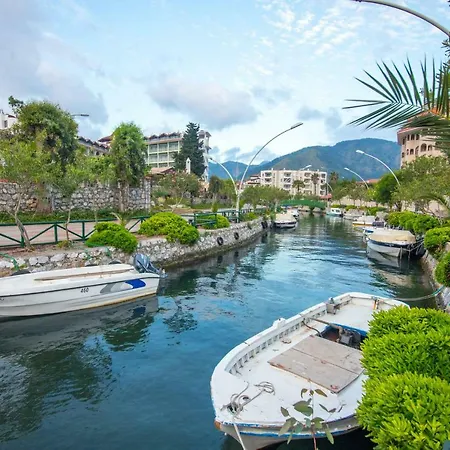 Mete Icmeler Marmaris Daily Weekly Мугла