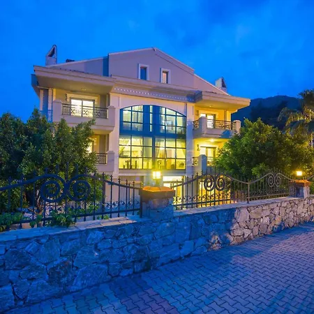 Mete Icmeler Marmaris Daily Weekly ムーラ