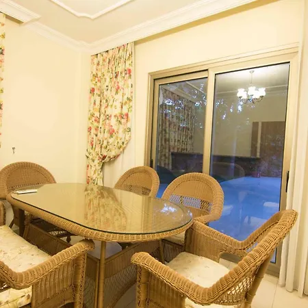 Mete Icmeler Marmaris Daily Weekly Mugla